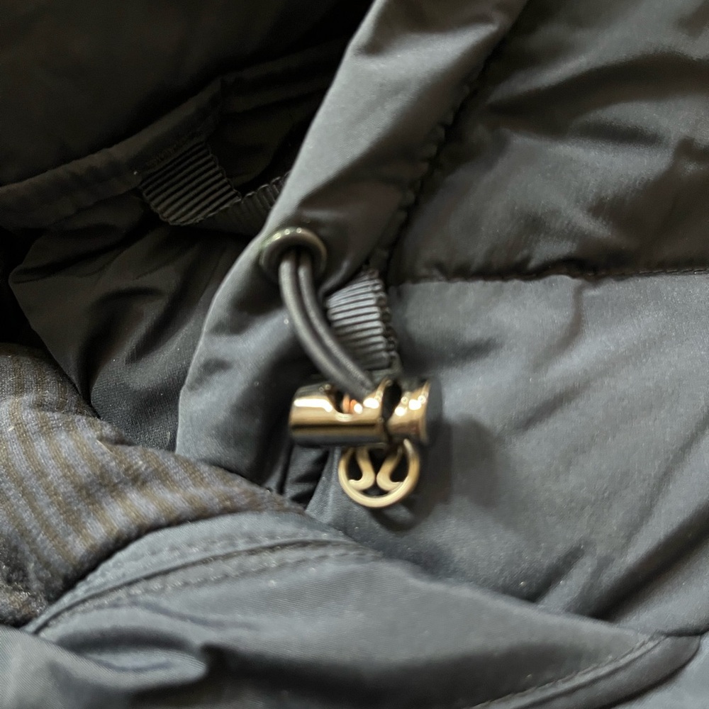 Lululemon Fluffed Up Pullover - Picture 4 of 7